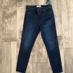 NWT Abercrombie and Fitch 31/12 short